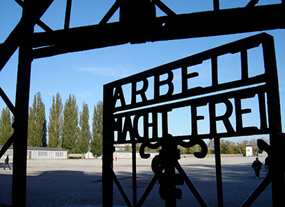 Kuva: Dachau Concentration Camp Memorial Site. 